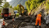 After the storm: fango e pietre invadono due provinciali in Valsesia, interventi in corso