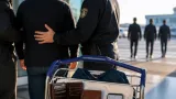 Anziano di Udine truffato dai falsi agenti: derubato a Roma e abbandonato a Ciampino