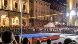 Aosta, Lavillenie vola a 5,80 in Piazza Chanoux e cade un record ventennale