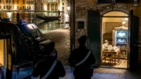 Arrestato a Venezia 22enne: mezzo chilo di hashish nascosto nel frigorifero, sei indagati
