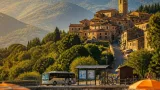 Caldo e vacanze: per la Maremma l'occasione è integrare mare, borghi e Amiata