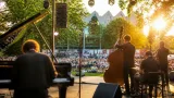 Carlos Santana a Pordenone il 17 luglio 2027: musica internazionale alla Capitale della cultura