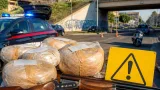 Catania, controlli a tappeto: armi illegali, formaggi sequestrati e una vita salvata