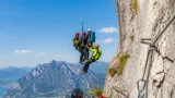 Due escursionisti tratti in salvo sull’impegnativa Ferrata del Medale: intervento dell’elisoccorso