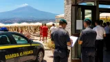 Finanza intensifica i controlli estivi: 45 lavoratori scoperti “in nero” nella provincia