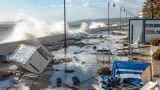Francavilla al Mare travolta dalla mareggiata: vento, grandine e danni nel Chietino