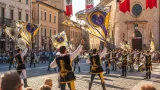 Gli Sbandieratori di Borgo Velino portano il folklore reatino a Zagabria e Sarajevo