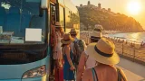 Tour guidati estivi collegano la costa di Rimini ai borghi, grotte e musei dell'entroterra
