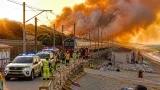 Vasto rogo tra Gargano e Molise: evacuazioni a Campomarino Lido, strade e treni bloccati