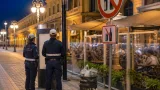Voghera vieta asporto di bevande in vetro e lattine in tre aree sensibili fino al 23 agosto