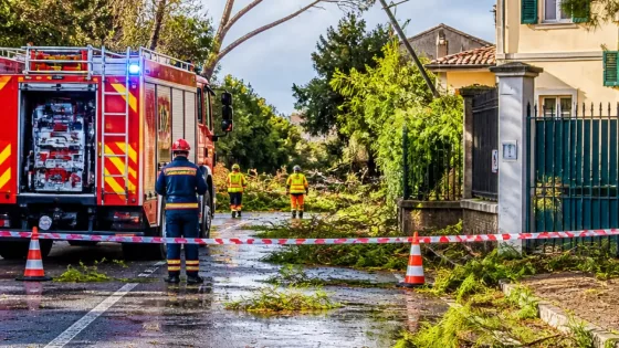 Maltempo in provincia: circa 20 interventi dei Vigili del Fuoco, scuole e viabilità sotto osservazione