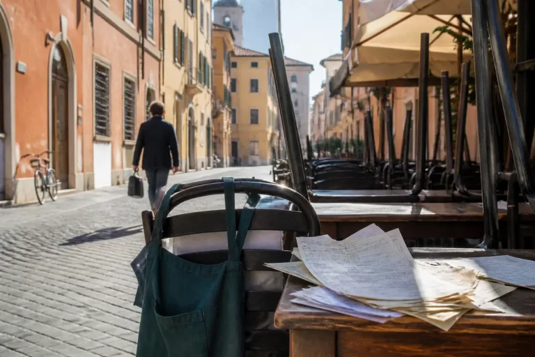 A Modena la ripresa salariale è diseguale: paga di genere e lavoro precario rimangono emergenze