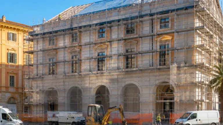 Aperto il cantiere in piazza Roma: due milioni e mezzo per il restauro e l’adeguamento sismico