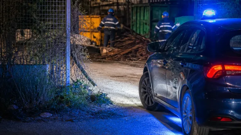 Arrestato a Latina un 51enne per tentato furto di materiale ferroso e resistenza