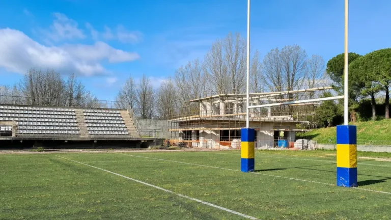 Campobasso: il campo di rugby di Selvapiana inaugurato ma ancora inutilizzato, spunta l'erba