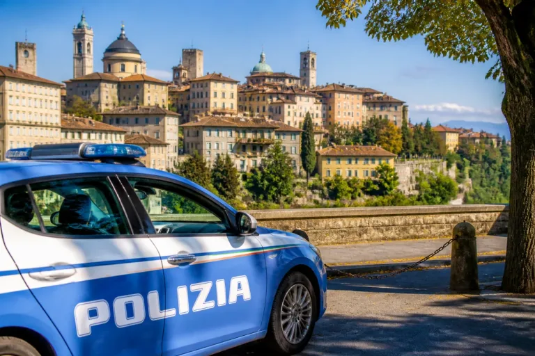 Comicon 2026, folla e solidarietà: l’iniziativa della Polizia conquista Bergamo