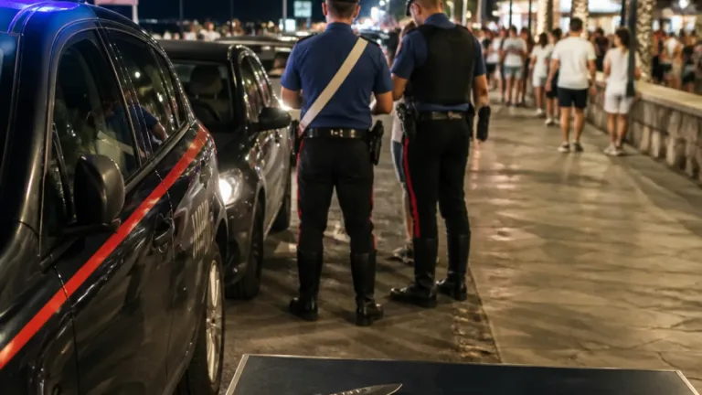 Controlli estivi a Mascali e Riposto: denunciato 23enne con un coltello, due segnalati per droga