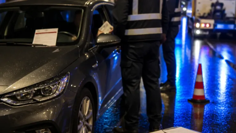 Fermo, controlli stradali: denunciato 40enne per patente polacca falsa e tre fermi amministrativi
