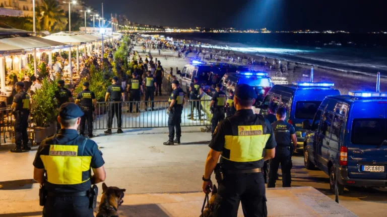 Ferragosto: rafforzati i controlli sul litorale ravennate, sanzioni per locali troppo affollati