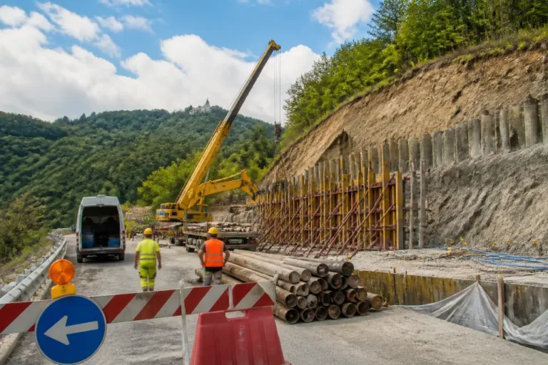 Frana a Montevergine: lavori in corso, Provincia indica possibile riapertura all’inizio di settembre