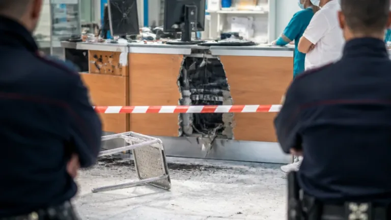Monza: arrestato un uomo dopo la distruzione dell'accoglienza al San Gerardo