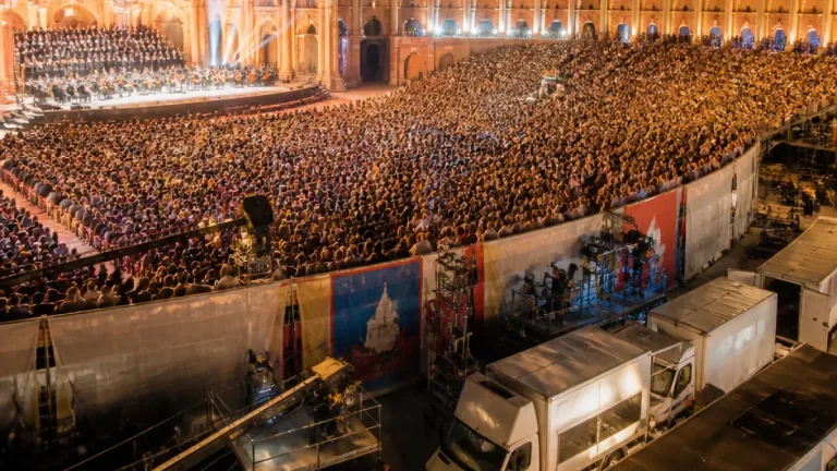 Musicultura 2026: la finale allo Sferisterio porta Macerata in prima serata su Rai 1