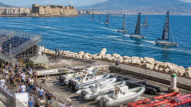 Napoli pronta per la Louis Vuitton America's Cup: ufficializzato il programma delle regate preliminari