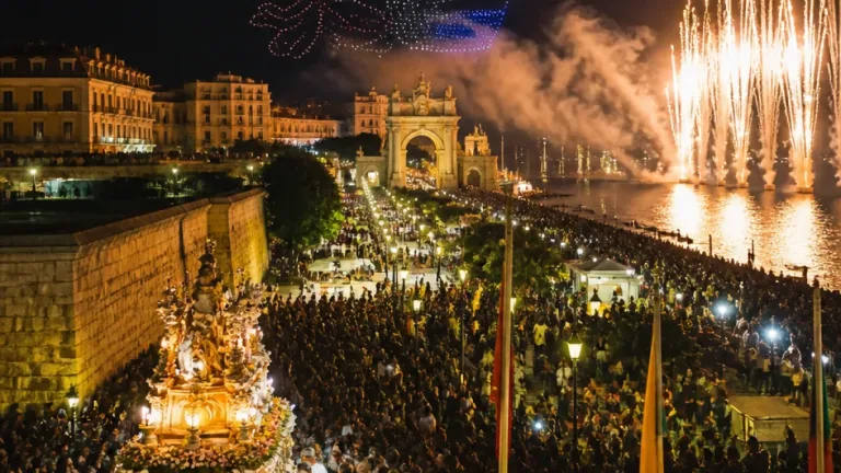 Palermo: 402ª edizione del Festino richiamata da 400mila persone, fuochi e droni sul lungomare