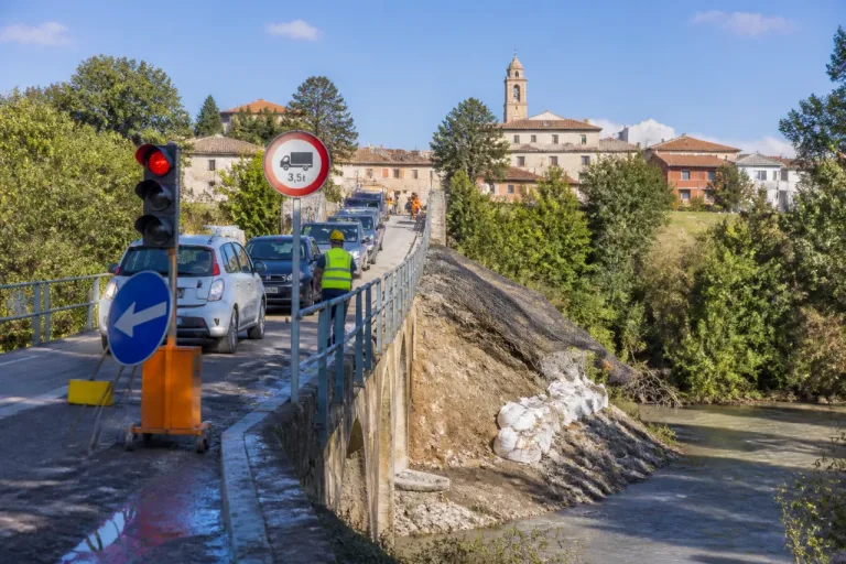 Ponte sul Feltrino ancora limitato: il sindaco di Frisa chiede interventi rapidi a Provincia e Lanciano