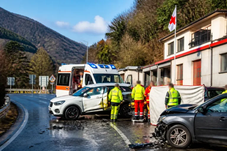 Prato, muore un novantenne dopo lo schianto frontale a Vernio sulla SR325