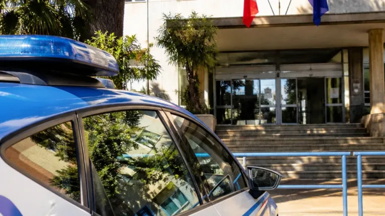 Questore di Latina ammonisce tre studentesse per ripetuti episodi di bullismo in una superiore
