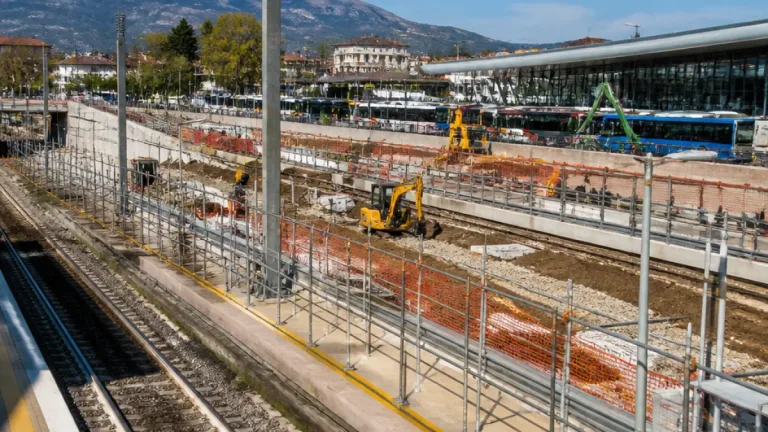 Rete ferroviaria ad Avellino: tre direttrici per il rilancio, ma i bus restano la concorrenza principale