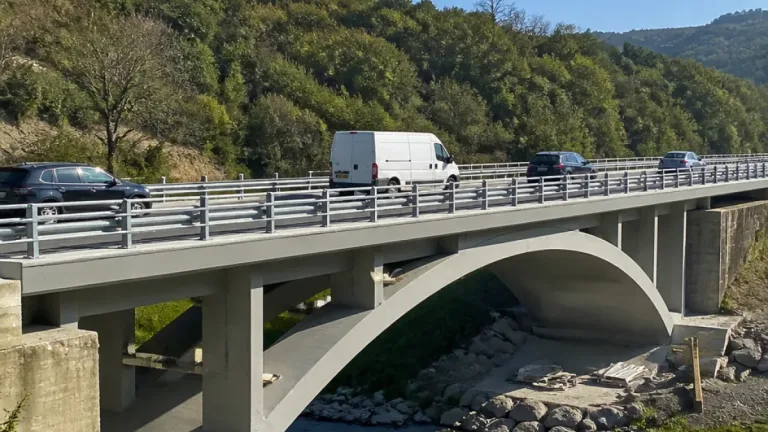 Riaperto il ponte sul Vezzeno: lavori conclusi con dieci giorni d'anticipo