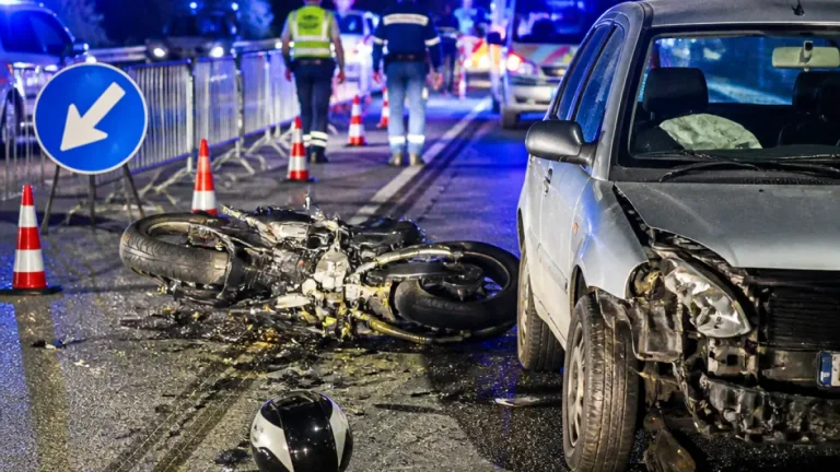 Scontro auto-moto sull'Appia a Sparanise: muore centauro 39enne di Marcianise