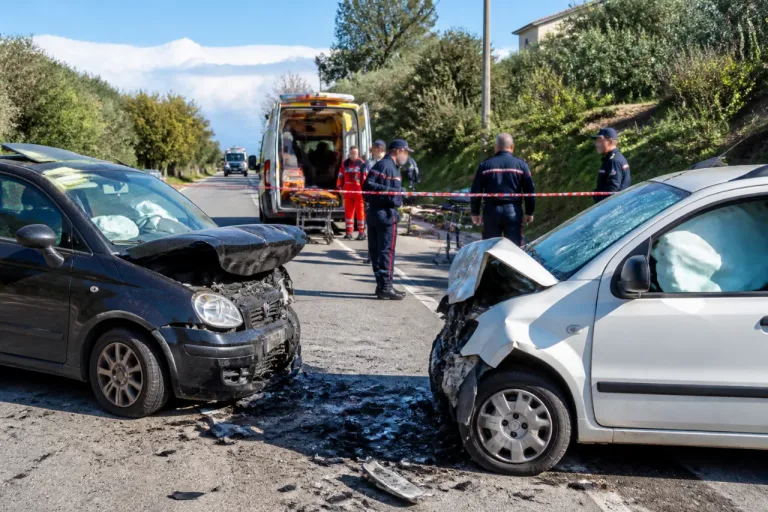 Scontro frontale a Miglianico: morto un 80enne, una donna ricoverata