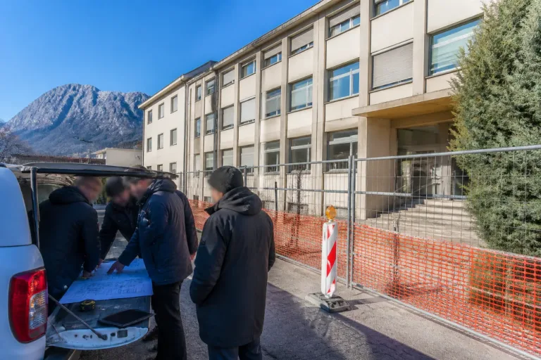 Sopralluogo al Bertacchi: istituzioni al lavoro per evitare la didattica a distanza