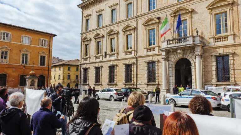 Tar Marche annulla l'azione comunale sul biometano: scontro politico a Fermo