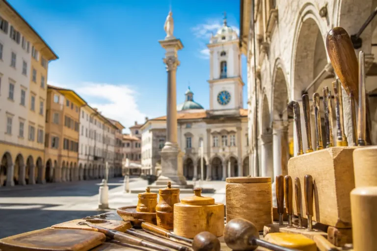 Udine, l’artigianato al centro del rilancio del commercio: distretti e Comune fanno squadra