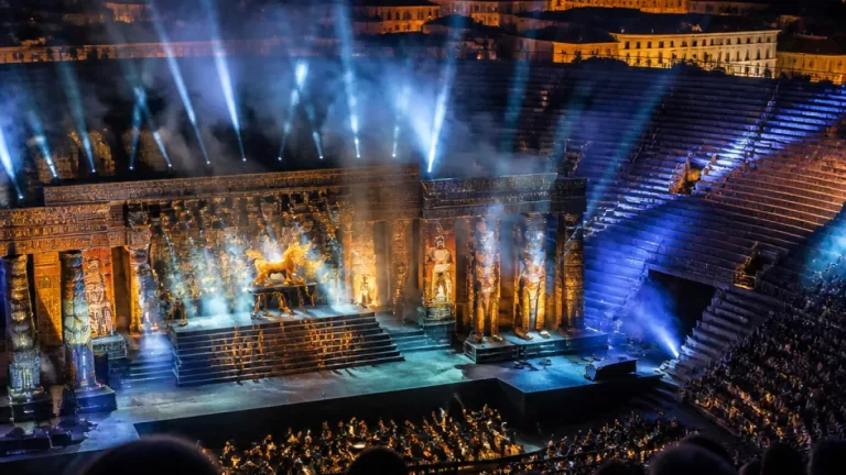 Weekend a Verona: l’Arena con il Nabucco, mostre e musica per sabato 18 luglio